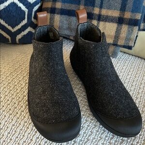 Huckberry Men's Gray Wool Ankle slip on slippers/boots for indoors/out. Men’s 11